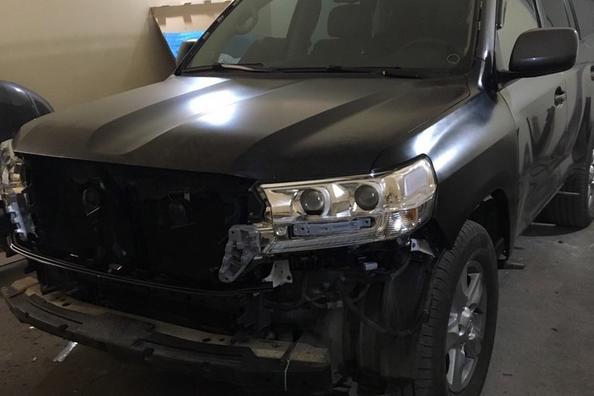 Wij bieden een restyling voor Toyota LandCruiser 200