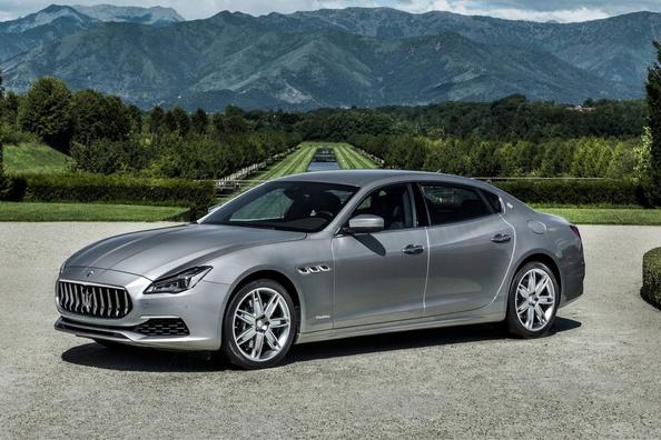Prestigieuze sedan Maserati Quattroporte