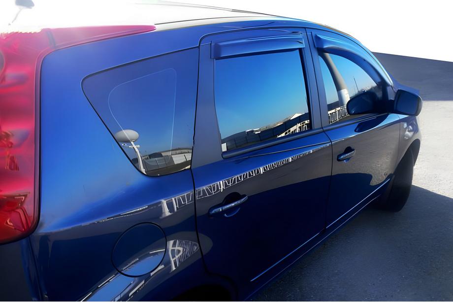 Nissan Note 2004–2012 Raamdeflectoren (4 stuks, HIC) Image