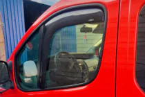 Renault Trafic 2001–2015 Insteek raamwindschermen (2 st., HIC) foto 3