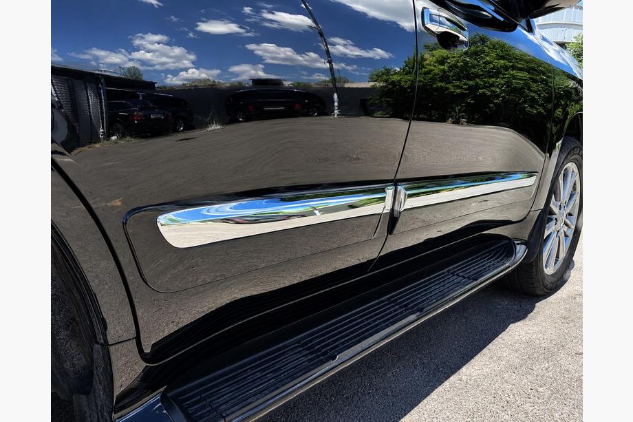 Lexus LX570/450d 2008–2022 Set deurstrips (2008-2016) Image