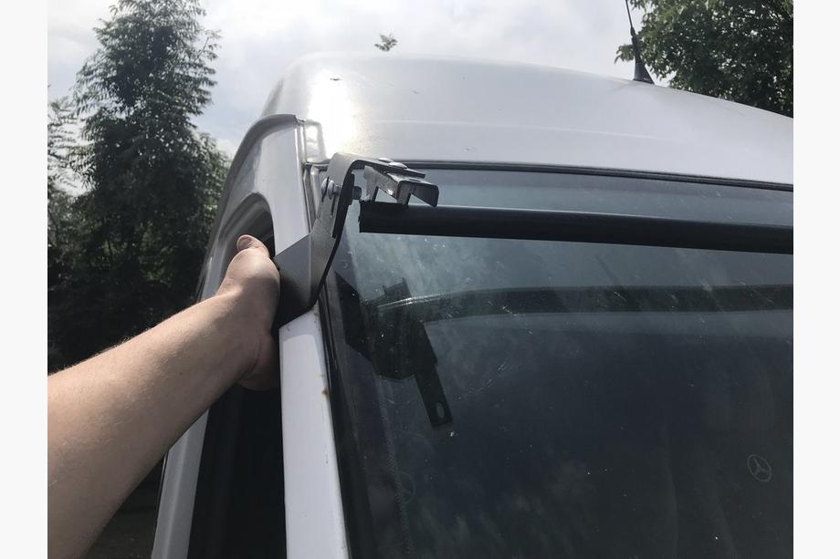 Volkswagen LT 1995–2006 Voorruitvizier (zwart hoogglans, 5 mm) Foto 8