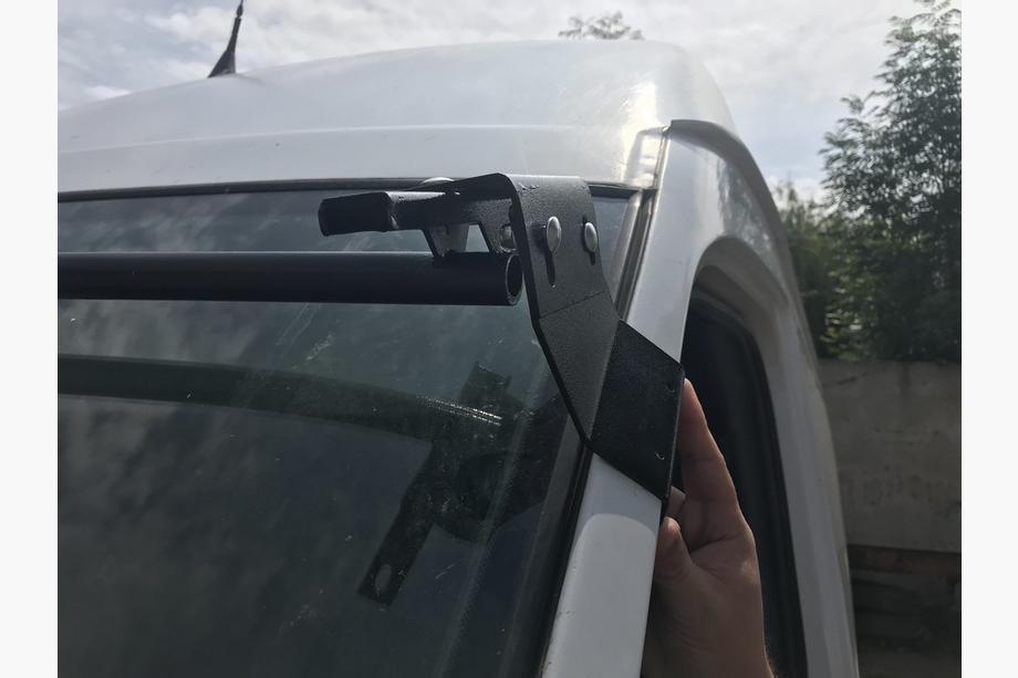 Volkswagen LT 1995–2006 Voorruitvizier (zwart hoogglans, 5 mm) Foto 9