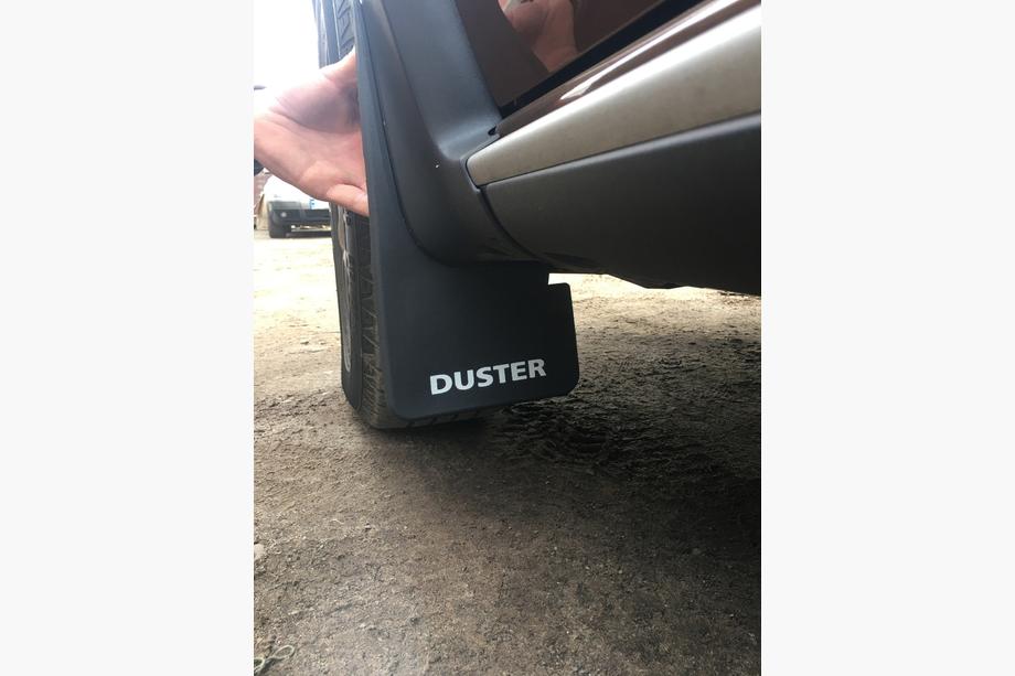 Renault Duster 2008–2017 Premium voorspatborden (2 st.) Foto 6