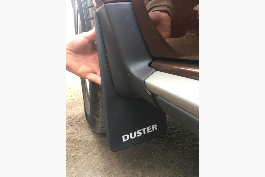 Renault Duster 2008–2017 Premium voorspatborden (2 st.) Foto 4