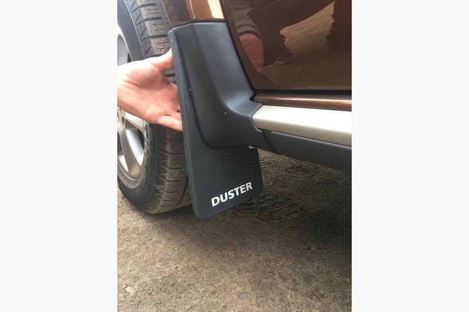 Renault Duster 2008–2017 Premium voorspatborden (2 st.) Foto 5