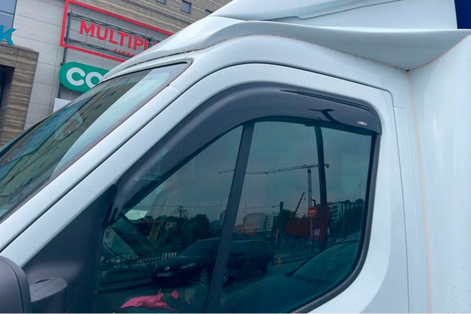 Nissan NV400 2010–2024 Raamwindschermen (2 st., HIC) Image