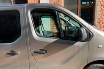 Opel Vivaro 2015–2019 Insteek raamwindschermen (2 st., HIC) foto 3