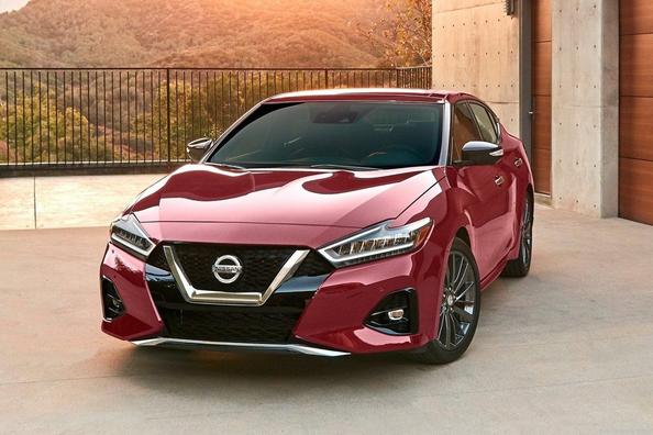 Nissan Maxima: vernieuwde look voor het vlaggenschip sedanmodel