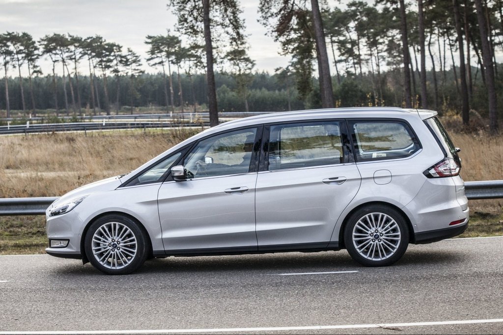 Review van de zevenzits minivan Ford Galaxy