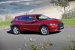 Premium hatchback Infiniti Q30 foto 1