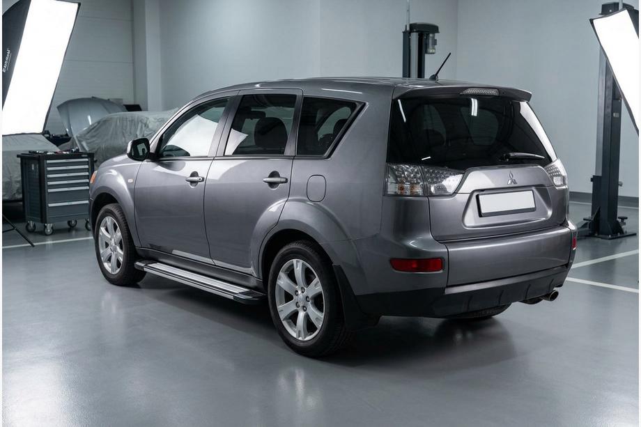Mitsubishi Outlander 2006–2012 Rainbow zijtreden (set 2 st., aluminium) Image