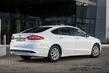 Review van de middelgrote sedan Ford Mondeo foto 8