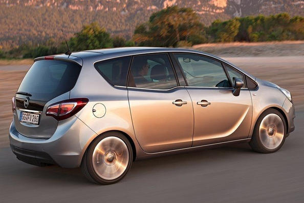 Review van de compacte minivan Opel Meriva B