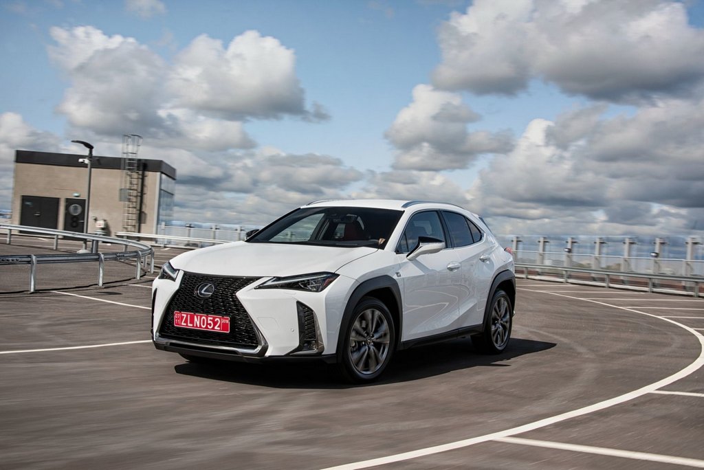 Premium stedelijke crossover Lexus UX 200