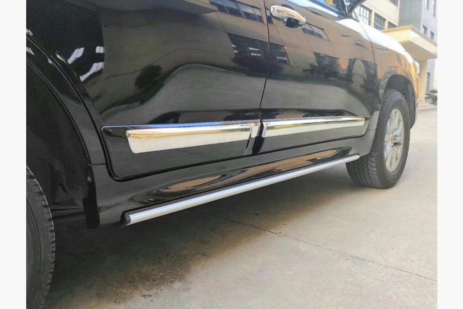 Toyota Land Cruiser 200 2007–2021 Automatische uitschuifbare side steps (set van 2, aluminium) Foto 2