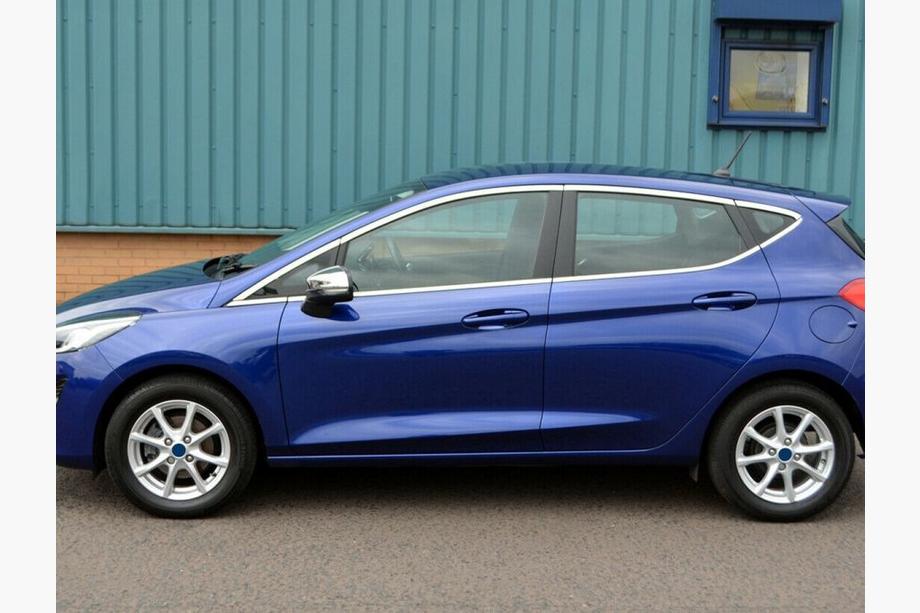 Ford Fiesta 2017– Complete raamomlijsting OmsaLine (16-delig, RVS) Image
