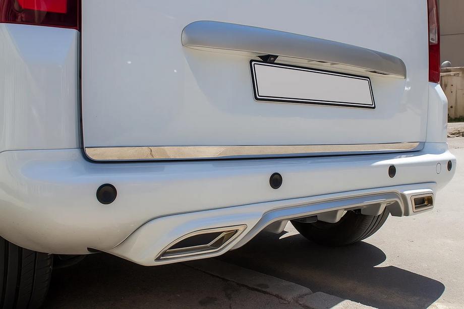 Peugeot Partner/Rifter 2019– Onderste rand kofferklep (RVS) Image