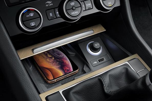 Review van de vernieuwde Skoda Superb liftback uit 2019 Foto 6