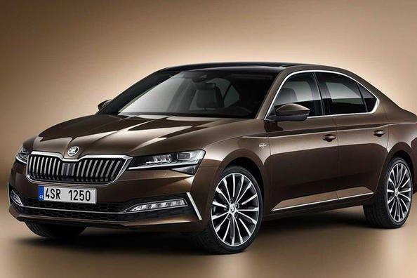 Review van de vernieuwde Skoda Superb liftback uit 2019 Foto 1
