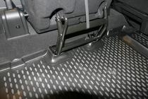 Land Rover Defender 1986–2016 Lange kofferbakmat (Novline) 110 5D (introductie) foto 3