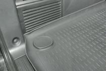 SsangYong Rexton I 2001–2017 Kofferbakmat (Novline) invoering foto 3