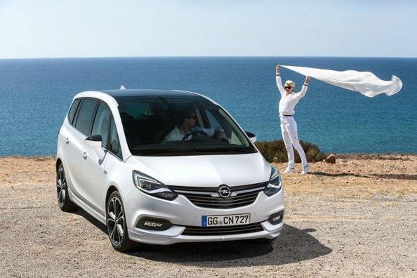 Review van de compacte MPV Opel Zafira