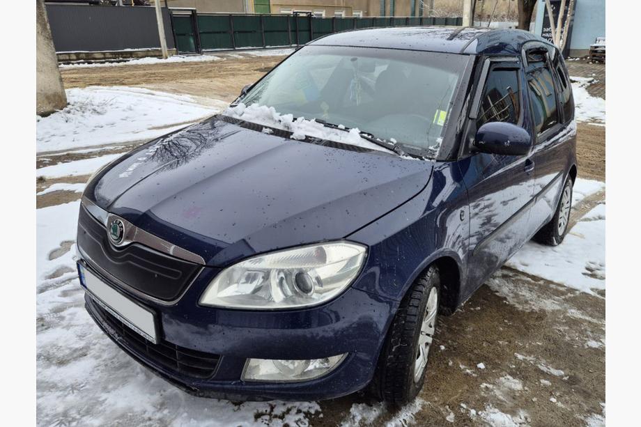 Skoda Roomster 2006–2015 Winterafdekking voor grille (2010+, bovenste) Glanz Foto 4