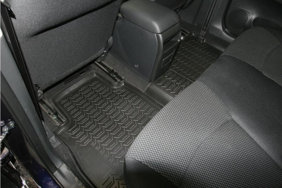 Nissan Tiida 2011–2014 (2015↗) 3D rubberen automatten voor het interieur (4 stuks, Novline) Foto 3