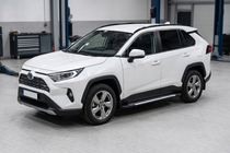 Toyota Rav 4 2019–2025 Line side steps (set van 2, aluminium) foto 1