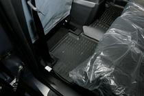 Mazda CX-7 2006–2012 (2007↗) Rubberen vloermatten voor interieur (4 stuks, Novline) foto 3