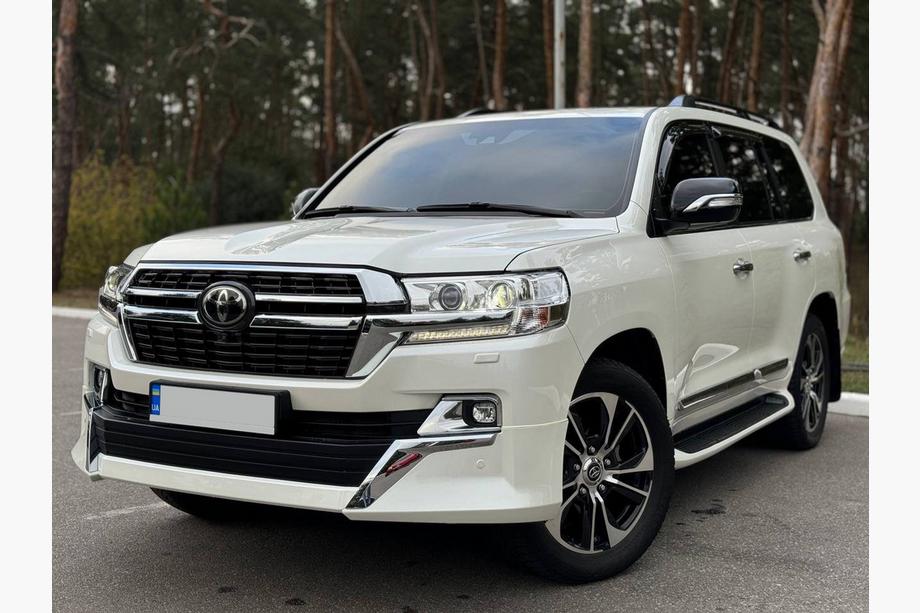 Toyota Land Cruiser 200 2007–2021 Spiegelkappen (met knipperlicht, 2016-stijl) Zwarte kleur Foto 7