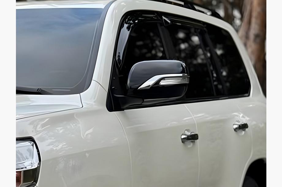 Toyota Land Cruiser 200 2007–2021 Spiegelkappen (met knipperlicht, 2016-stijl) Zwarte kleur Image
