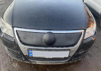 Volkswagen Passat B6 2006–2012 Winterafdekking voor grille (bovenste) Hoogglans foto 2