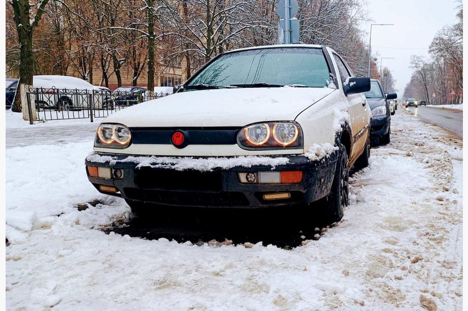 Volkswagen Golf 3 1991–2001 Winterafdekking voor de grille Image