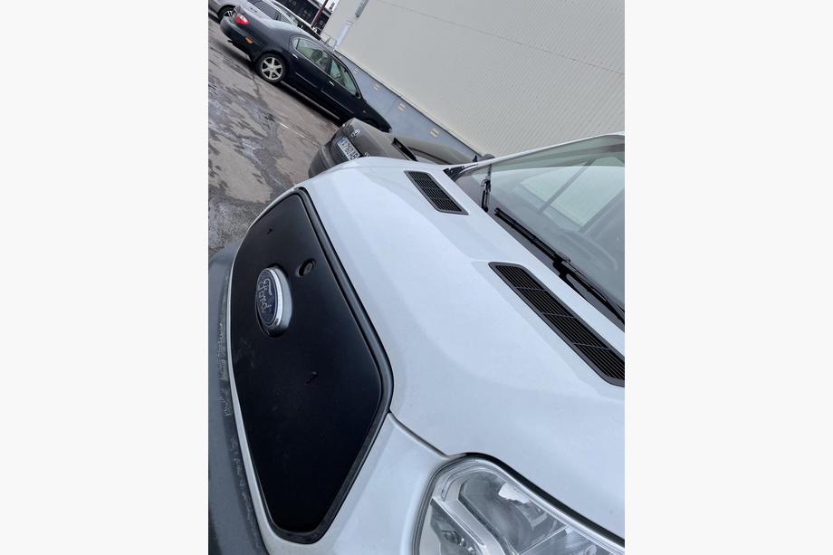 Ford Transit 2014– Winterafdekking voor radiateurgrille (2014-2018) Foto 3