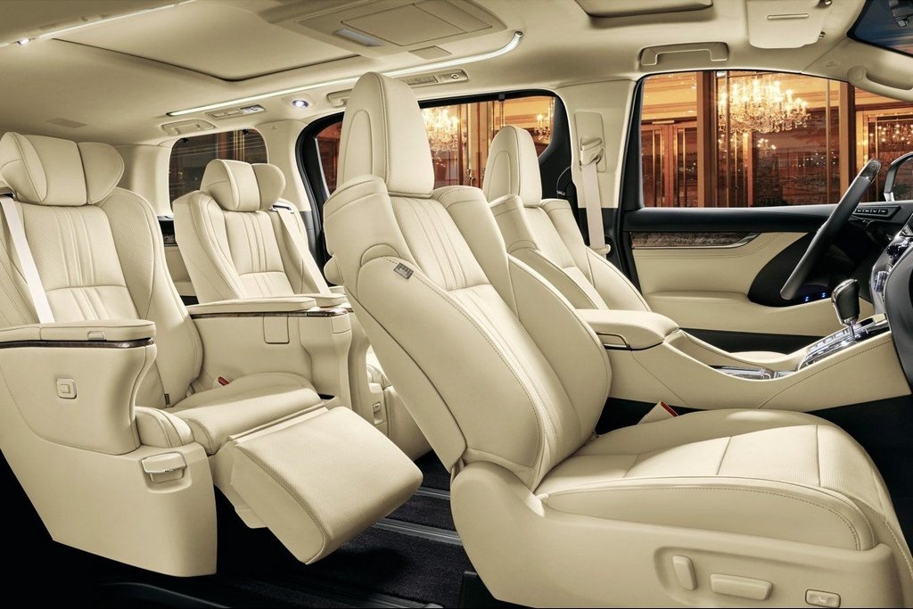Toyota Alphard: luxe minivan in full-size formaat