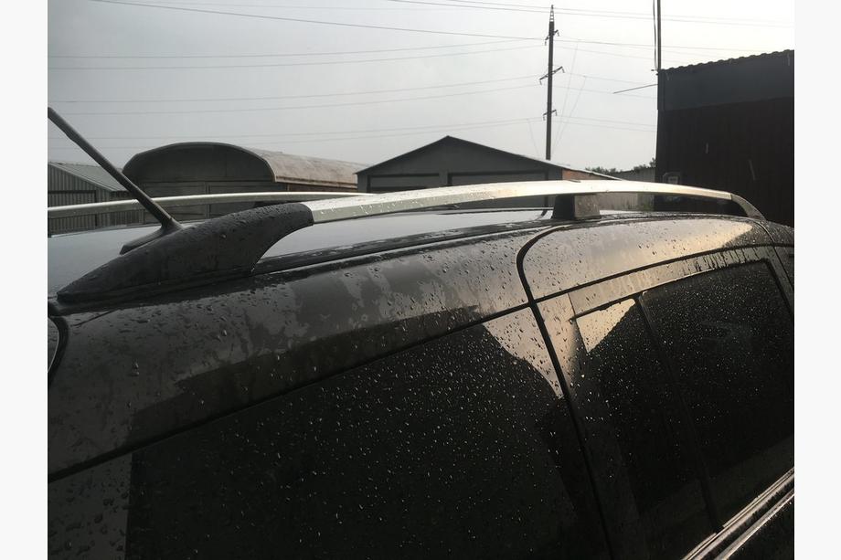 Mazda 5 2010–2018 Aluminium dakrails (chroom) Metalen montagevoeten Foto 10