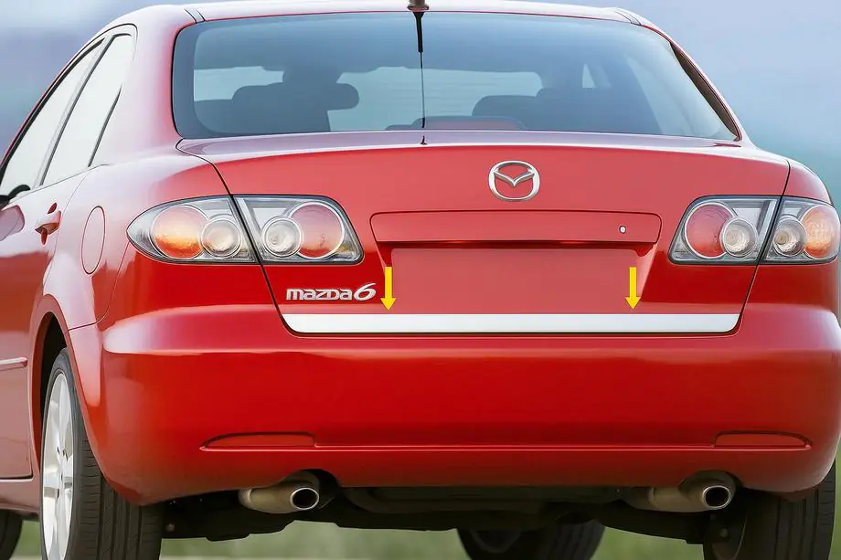 Mazda 6 2003–2008 RVS kofferbakrand Image