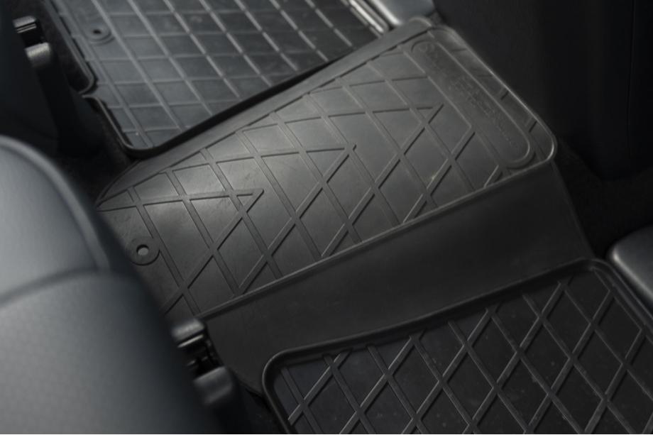 Toyota Land Cruiser Prado 150 2009–2023 Achterste tunnelmat (Stingray Premium) Image