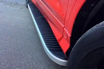 Skoda Karoq 2018– Side steps Tayga Grey (set van 2, aluminium) foto 1