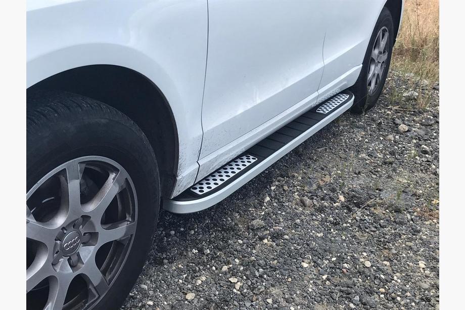 Audi Q3 2011–2019 Tayga V2 side steps (2 stuks, aluminium) Image