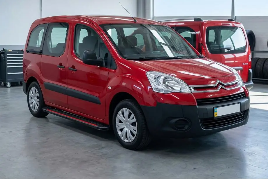 Citroen Berlingo 2008–2018 Side steps Maya Red (2 stuks, aluminium) Image