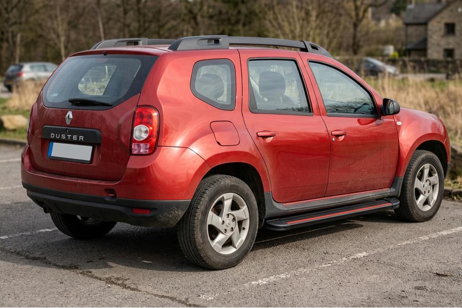Dacia Duster 2008–2018 Side steps Maya Red (2 stuks, aluminium) Image