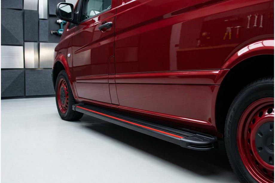 Mercedes Vito W639 2004–2014 Maya Red-Black side steps (2 stuks, aluminium) Extra lang (ExtraLong) Image