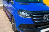 Mercedes Sprinter W907/W910 2018– Side steps Maya Red (2 stuks, aluminium) foto 1
