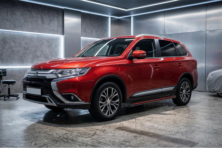 Mitsubishi Outlander 2012–2021 Side steps Maya Red (2 stuks, aluminium) Image