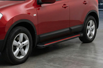 Nissan Qashqai 2014–2021 Side steps Maya Red (2 stuks, aluminium) foto 1