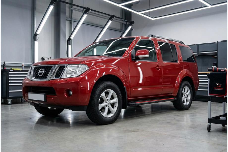 Nissan Pathfinder R51 2005–2014 Side steps Maya Red (2 stuks, aluminium) Image