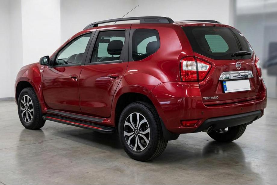Nissan Terrano 2014– Side steps Maya Red (2 stuks, aluminium) Image